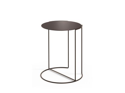 Oki Beistelltisch, H 51 x ø 40 cm, Matt-pulverbeschichtet bronzefarben, Matt-pulverbeschichtet bronzefarben